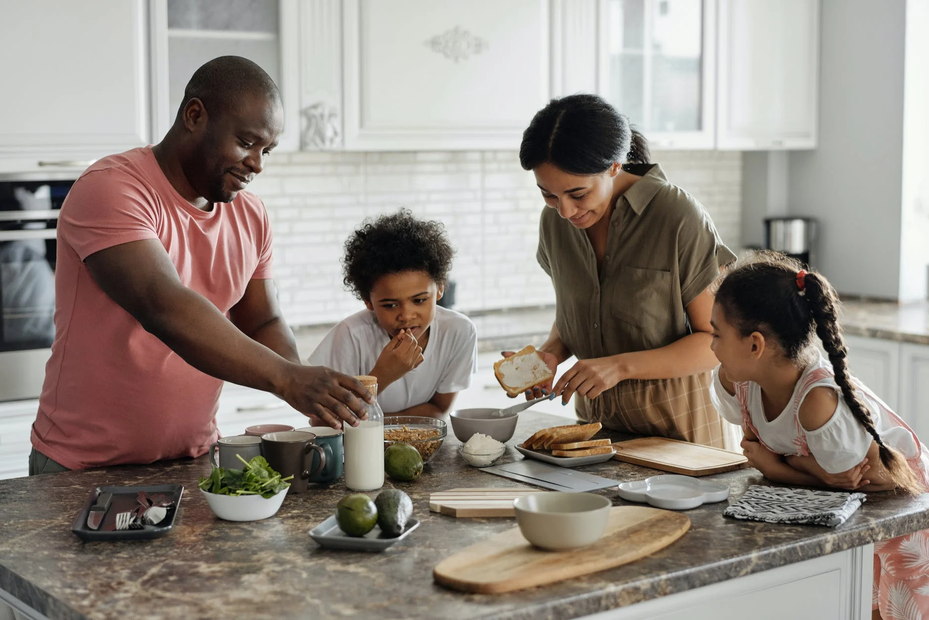 All the Basics You Need to Know About Kitchen Cabinet Repair